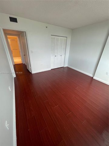919 Hillcrest Dr 302, Hollywood, FL 33021