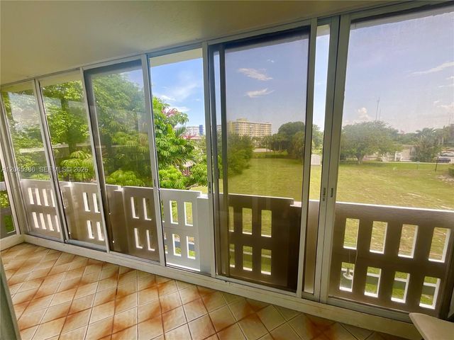 919 Hillcrest Dr 302, Hollywood, FL 33021