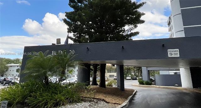 919 Hillcrest Dr 302, Hollywood, FL 33021