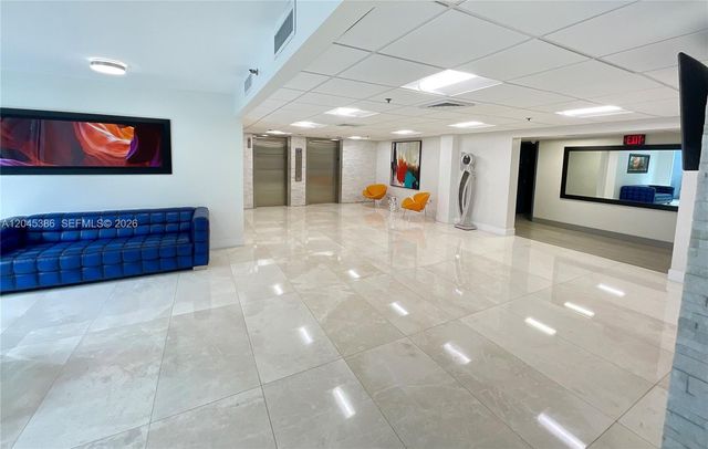 919 Hillcrest Dr 302, Hollywood, FL 33021
