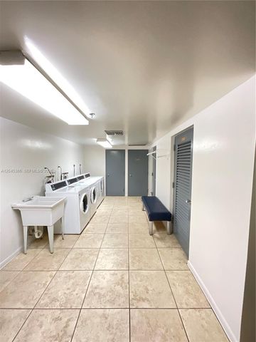 919 Hillcrest Dr 302, Hollywood, FL 33021