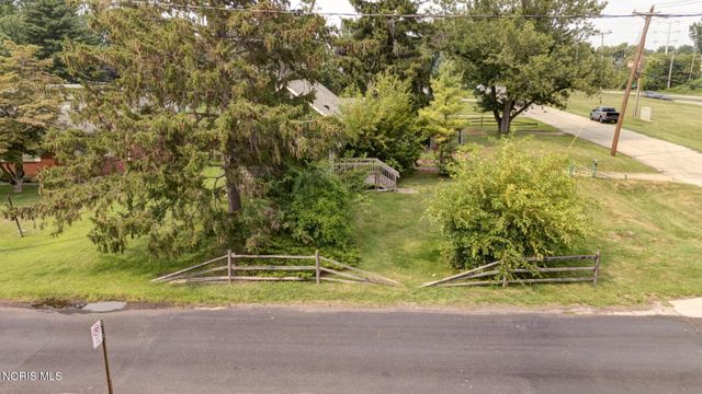 5222 Banbury Drive, Toledo, OH 43615