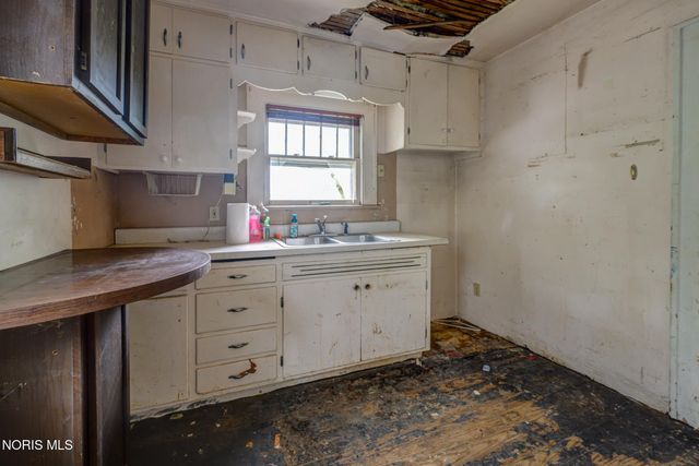 5222 Banbury Drive, Toledo, OH 43615