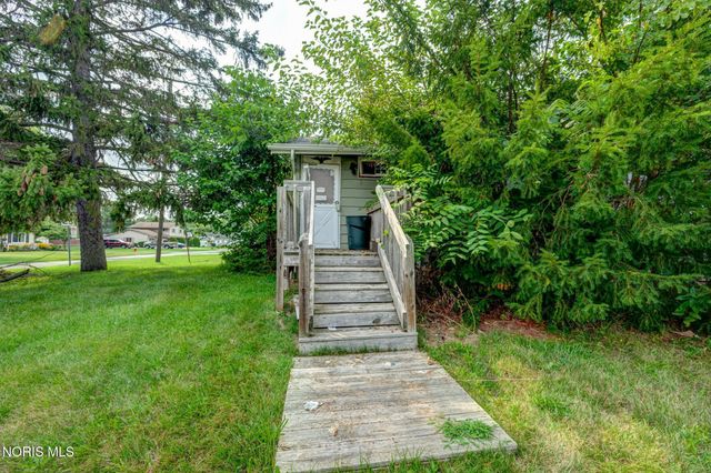 5222 Banbury Drive, Toledo, OH 43615
