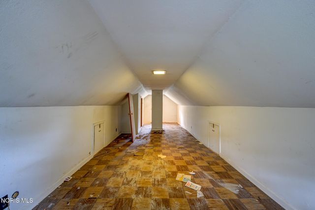 5222 Banbury Drive, Toledo, OH 43615