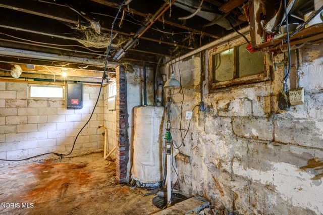 5222 Banbury Drive, Toledo, OH 43615