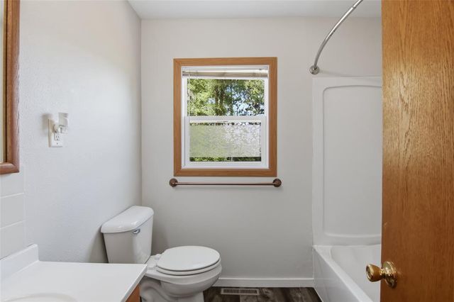 3140 W Folsom Street, Eau Claire, WI 54703
