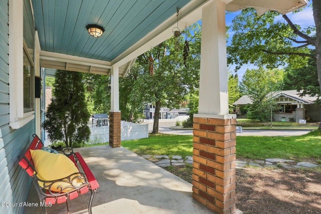 917 E St Maries Ave, Coeur d'Alene, ID 83814 photo 5