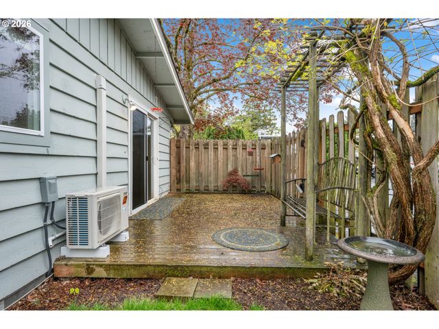 5566 Sw ERICKSON Ave, Beaverton, OR 97005