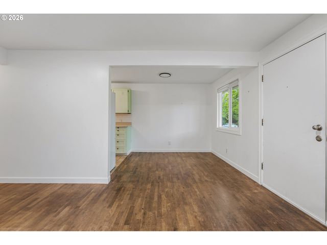 5566 Sw ERICKSON Ave, Beaverton, OR 97005