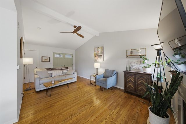 8005 Wildwood Lane, Darien, IL 60561