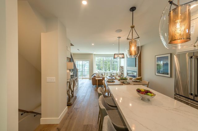 60 White Oaks Rd Unit 27, Laconia, NH 03246