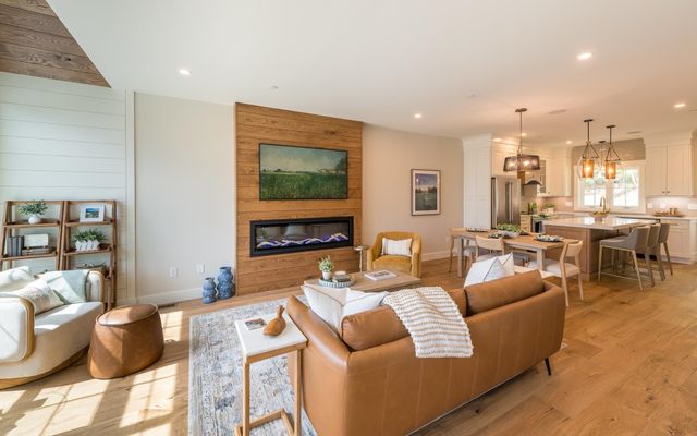 60 White Oaks Rd Unit 27, Laconia, NH 03246