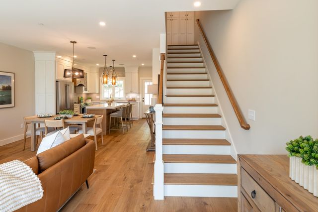 60 White Oaks Rd Unit 27, Laconia, NH 03246