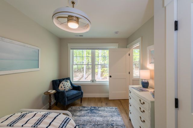 60 White Oaks Rd Unit 27, Laconia, NH 03246