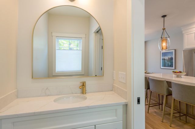 60 White Oaks Rd Unit 27, Laconia, NH 03246