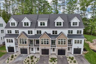 60 White Oaks Rd Unit 27, Laconia, NH 03246