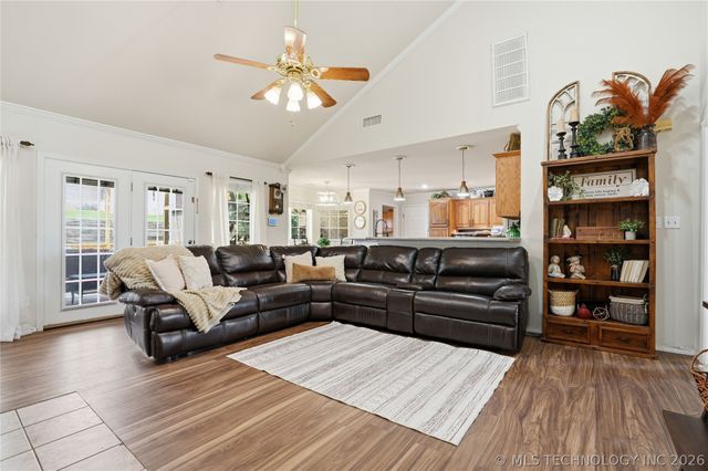497 Rockwood Drive, Kiefer, OK 74041