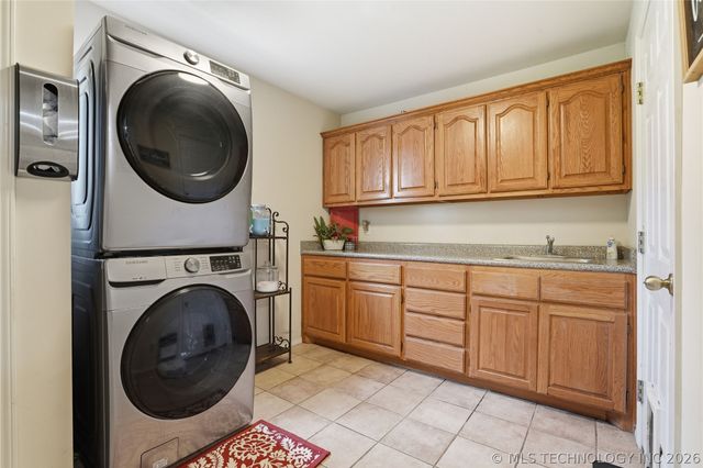 497 Rockwood Drive, Kiefer, OK 74041
