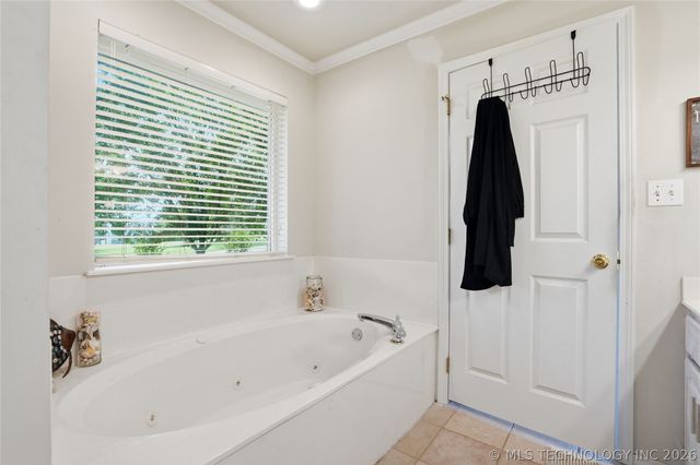 497 Rockwood Drive, Kiefer, OK 74041