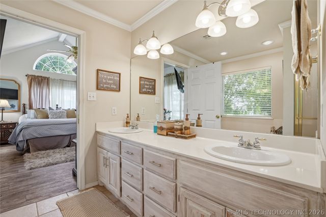 497 Rockwood Drive, Kiefer, OK 74041