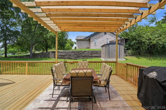 497 Rockwood Drive, Kiefer, OK 74041