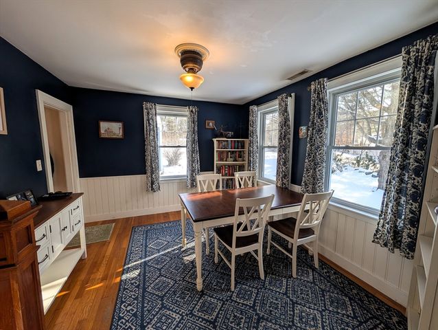 376 Treble Cove Rd, Billerica, MA 01862
