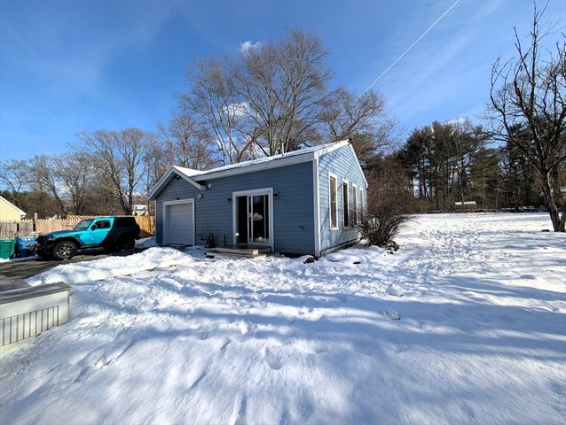 376 Treble Cove Rd, Billerica, MA 01862