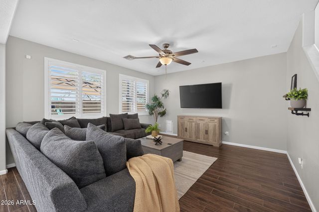 10213 E SABLE Avenue, Mesa, AZ 85212