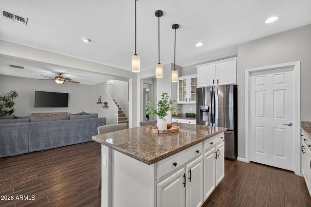 10213 E SABLE Avenue, Mesa, AZ 85212