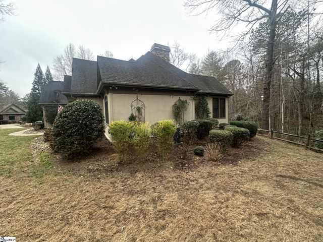 2 Rose Thorn Court, Travelers Rest, SC 29690