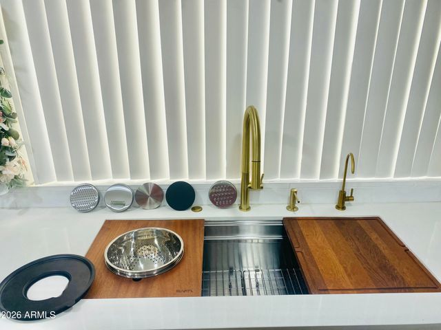 3938 W LYNNE Lane, Phoenix, AZ 85041