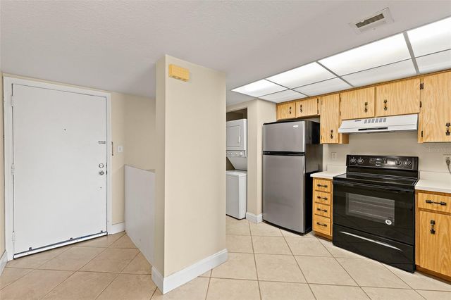 3060 N ATLANTIC AVENUE 102, Cocoa Beach, FL 32931