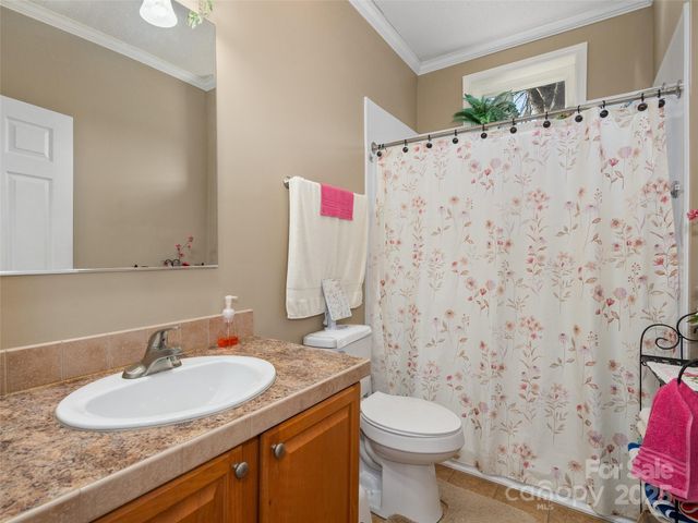 70 Pierce Elders Road, Whittier, NC 28789