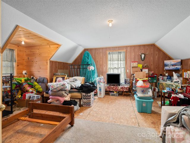 70 Pierce Elders Road, Whittier, NC 28789