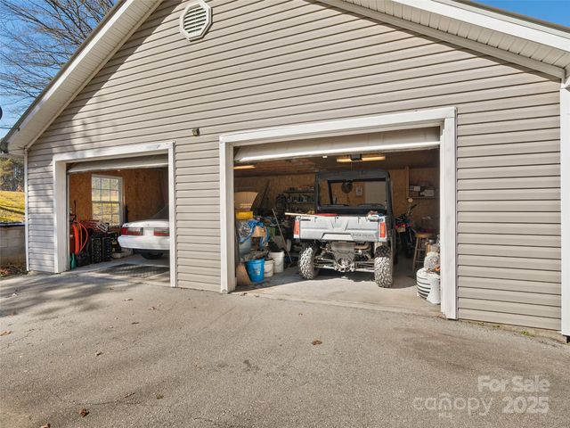 70 Pierce Elders Road, Whittier, NC 28789