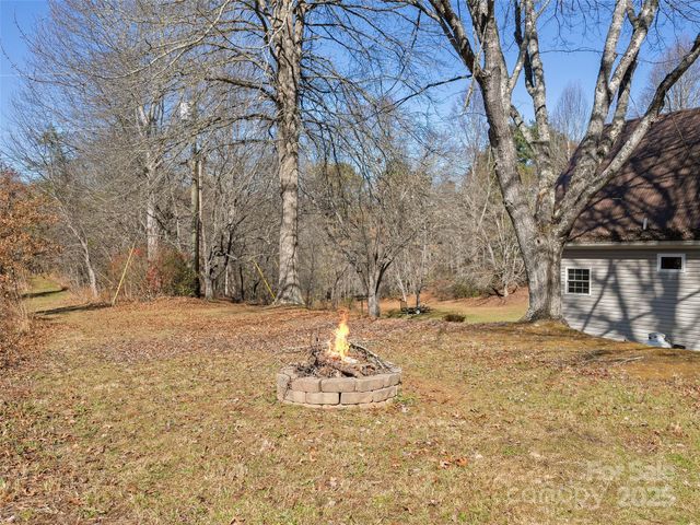 70 Pierce Elders Road, Whittier, NC 28789