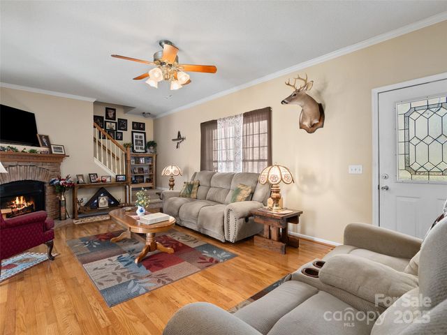 70 Pierce Elders Road, Whittier, NC 28789