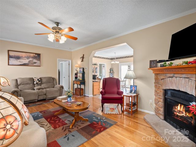 70 Pierce Elders Road, Whittier, NC 28789