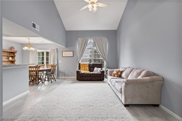 8720 Quailridge Court, Macedonia, OH 44056