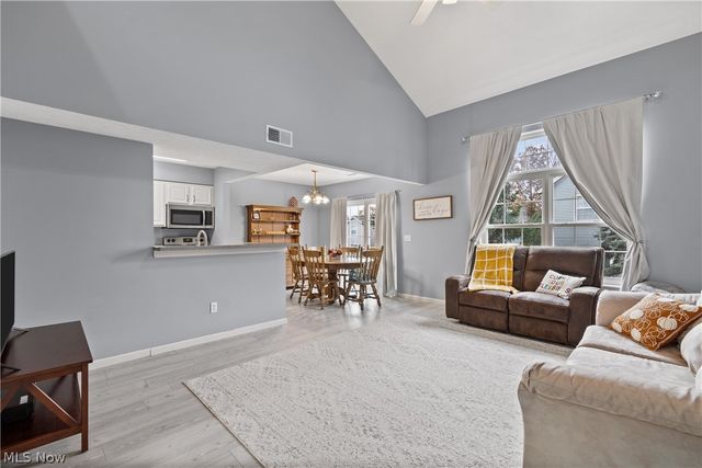 8720 Quailridge Court, Macedonia, OH 44056