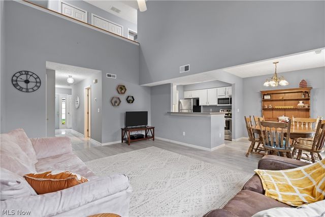 8720 Quailridge Court, Macedonia, OH 44056