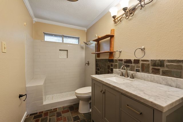 114 Adelia Drive, Mabank, TX 75156