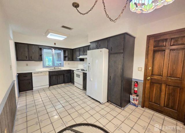240 Central Avenue, Piscataway, NJ 08854