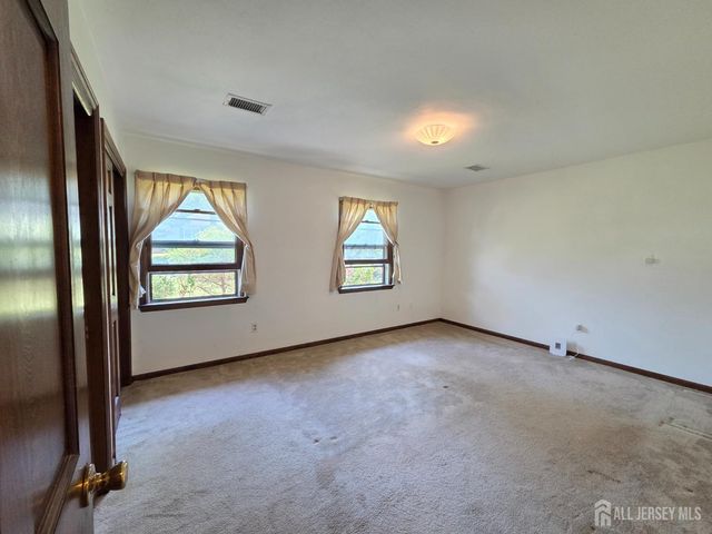 240 Central Avenue, Piscataway, NJ 08854