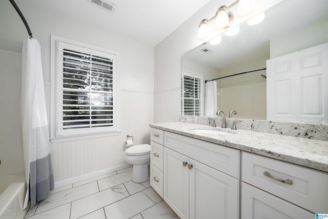 7513 CARROLWOOD WAY, Trussville, AL 35173
