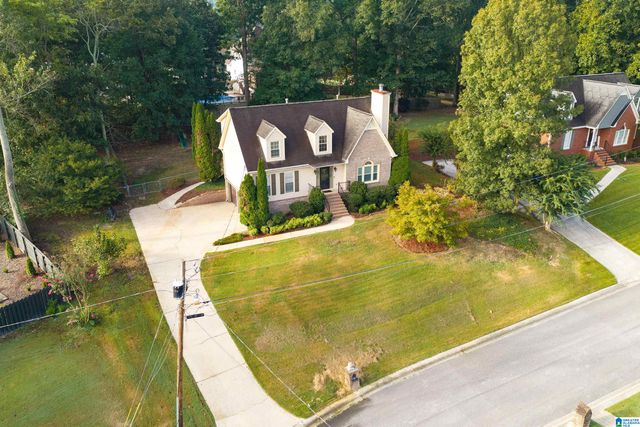 7513 CARROLWOOD WAY, Trussville, AL 35173
