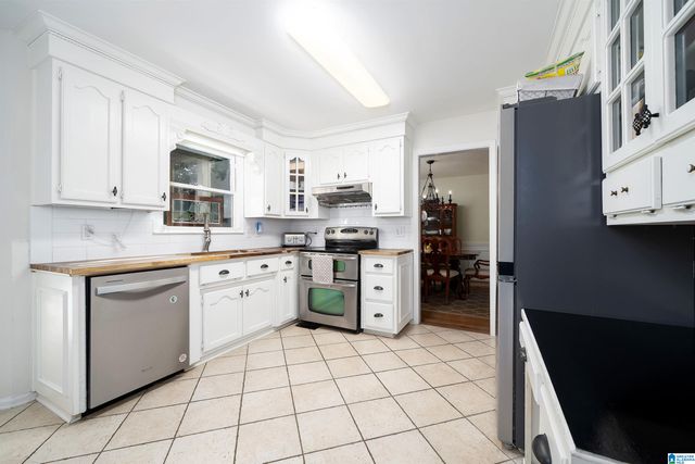 7513 CARROLWOOD WAY, Trussville, AL 35173