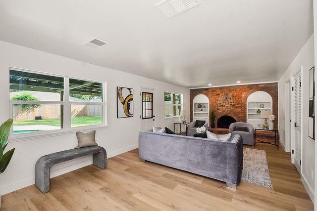 814 El Toro Lane, Houston, TX 77062