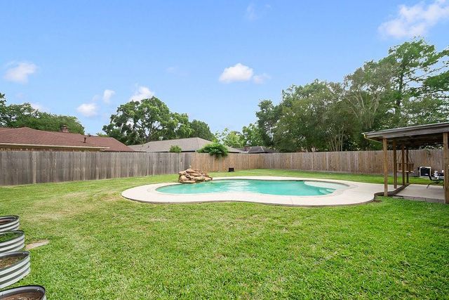 814 El Toro Lane, Houston, TX 77062